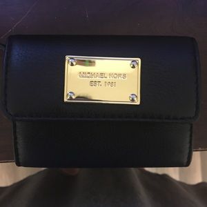 Card and loose change wallet
